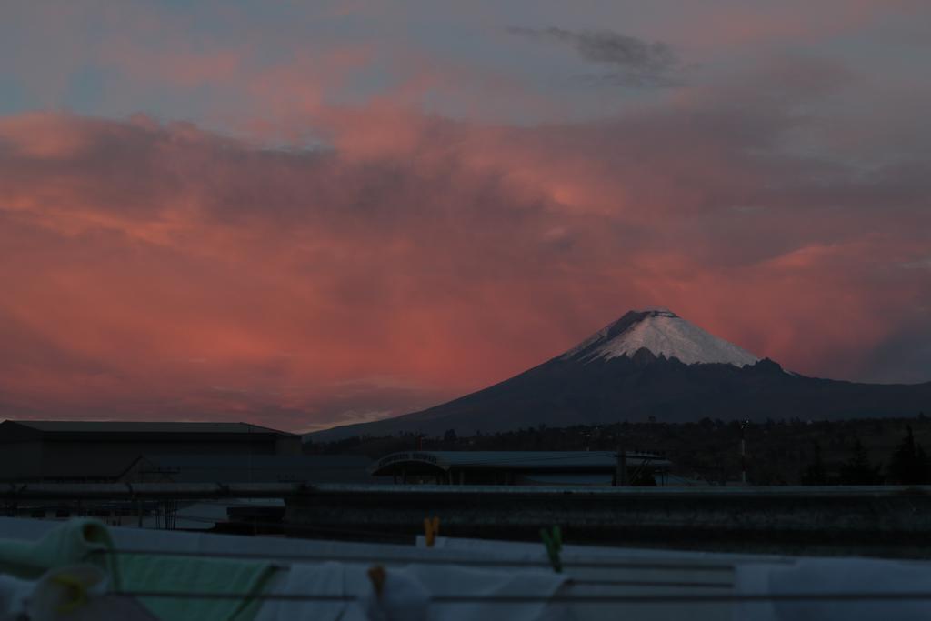Hostel Sendero De Volcanes Latacunga Esterno foto