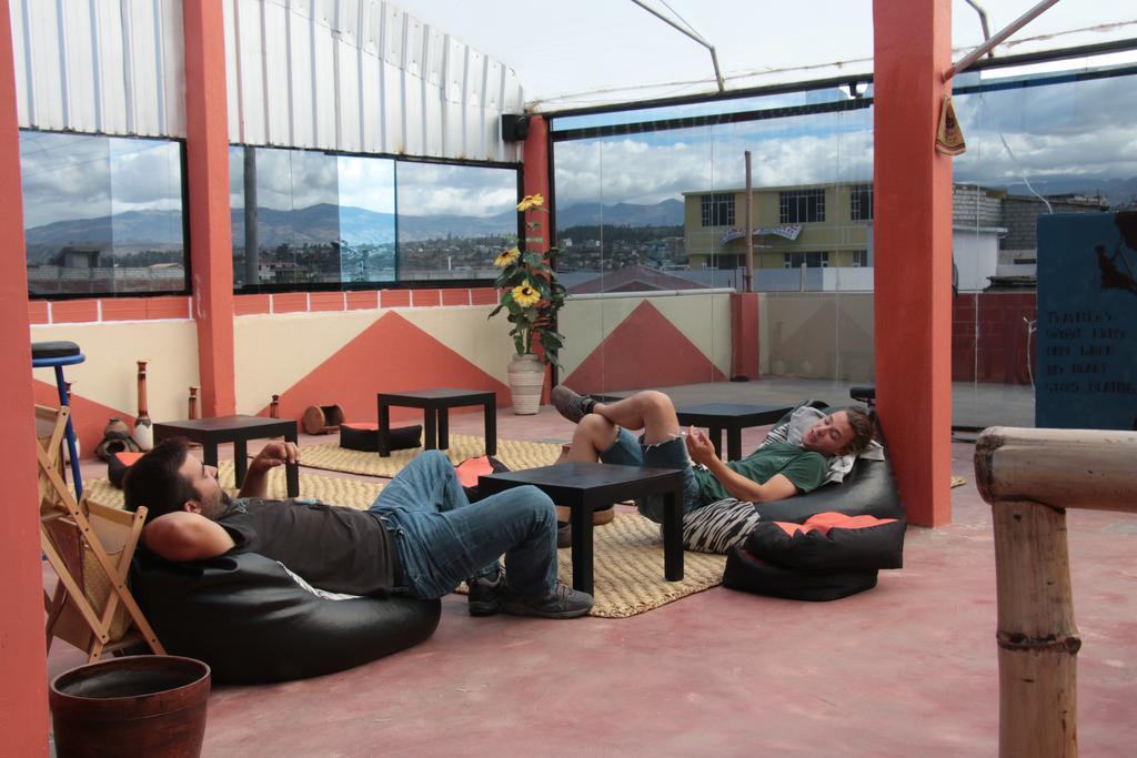 Hostel Sendero De Volcanes Latacunga Esterno foto