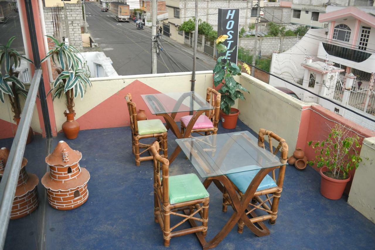 Hostel Sendero De Volcanes Latacunga Esterno foto